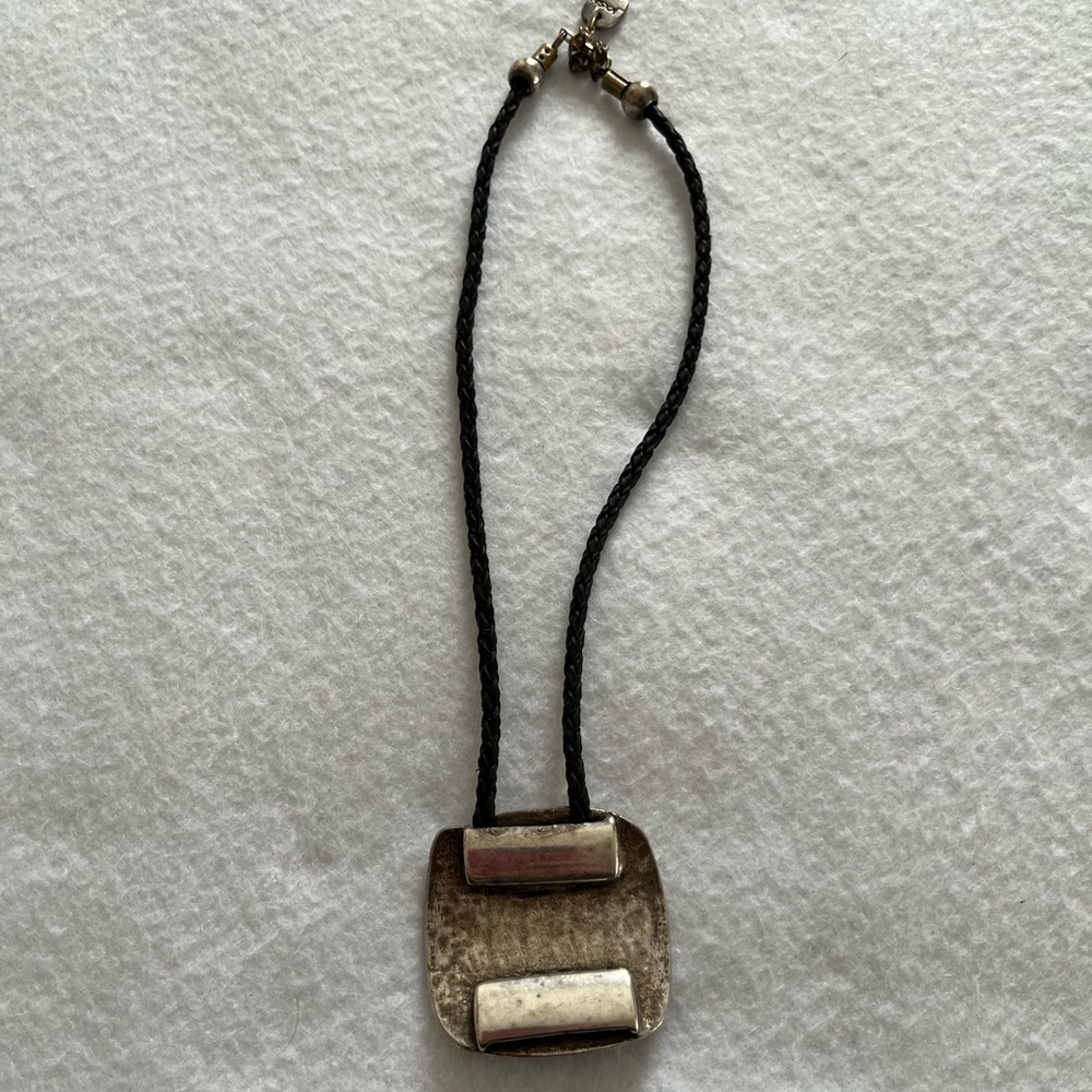 SWIRL STATEMENT NECKLACE - Picture 4 of 8